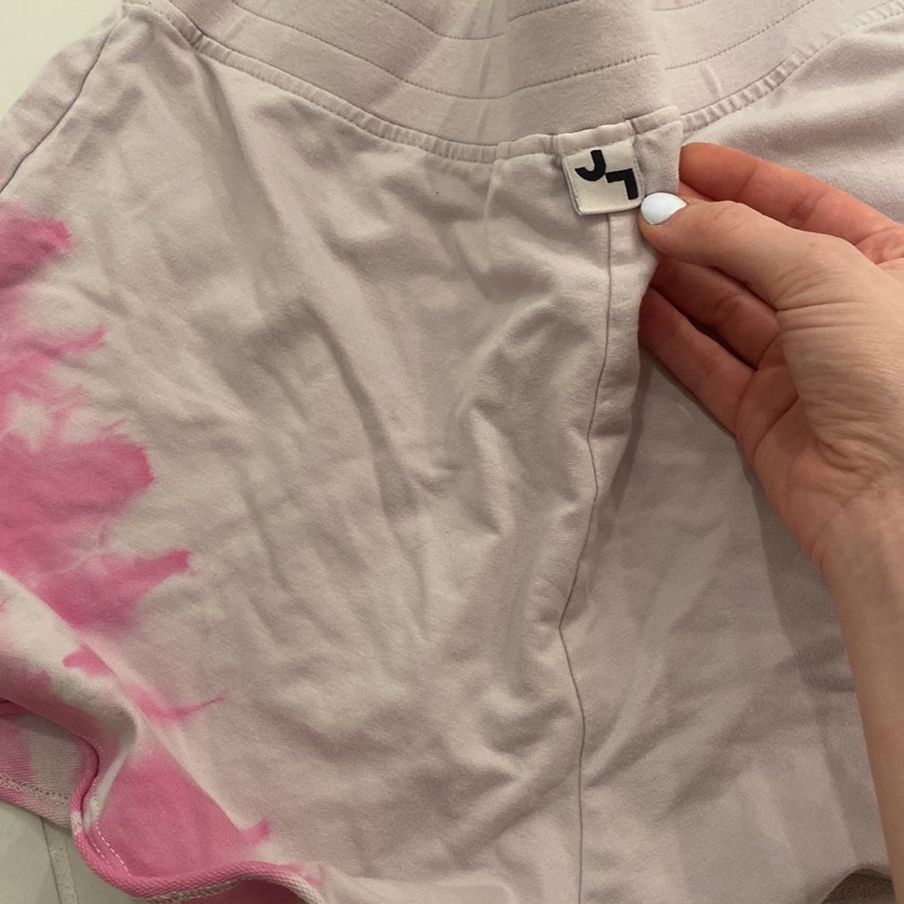 LabJoy Stretchy Shorts - Picture 3 of 3